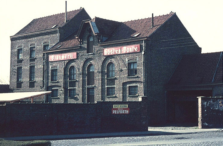 De verdwenen 20ste-eeuwse brouwerij Hosten-Bonte in de Roeselaarsestraat in Moorslede