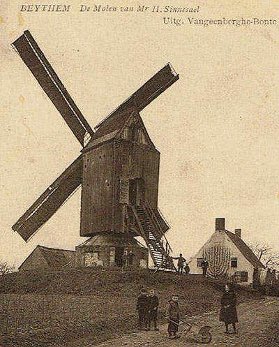 Sinnesaelsmolen in de Veldstraat (19de eeuwse postkaart).